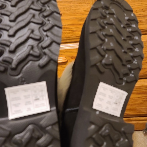 Bearpaw  Regina Suede Fur boots, - Picture 4 of 5